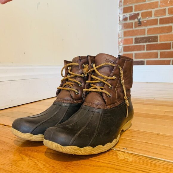 SPERRY Girl's Saltwater Waterproof Duck Rain Boots - Picture 2 of 13